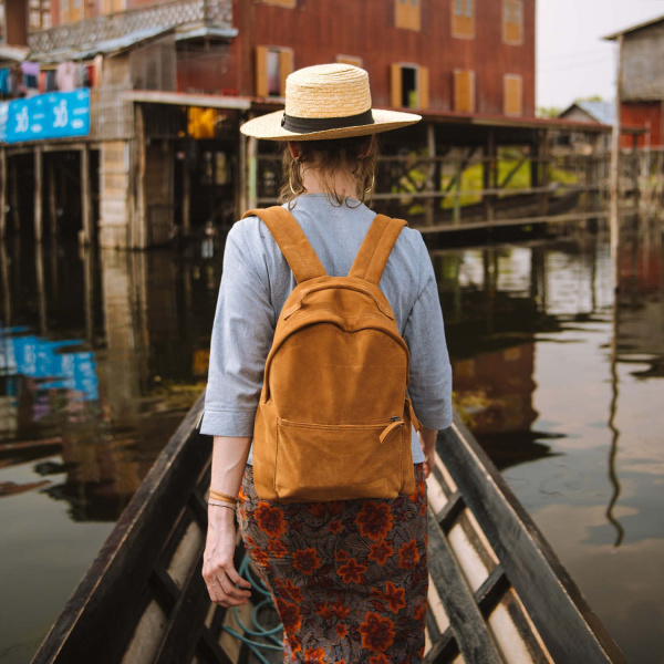 рюкзак eastpak orbit sleek'r suede rust