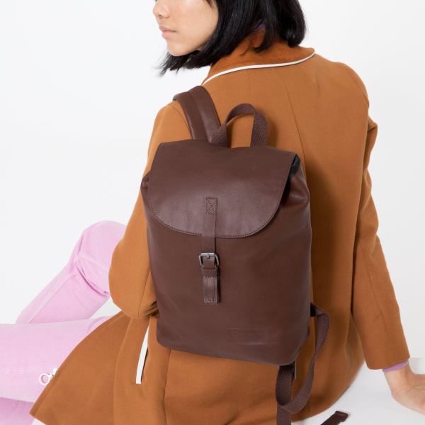 рюкзак eastpak casyl chestnut leather