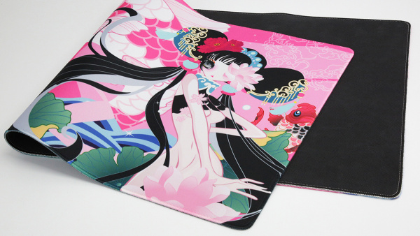 varmilo koi camellia mousepad