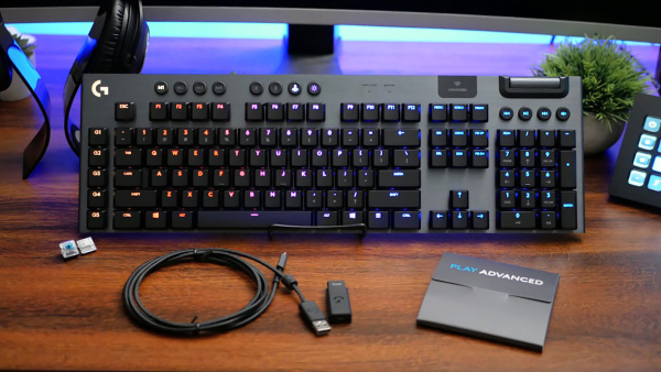 logitech g915 lightspeed wireless rgb (gl tactile)