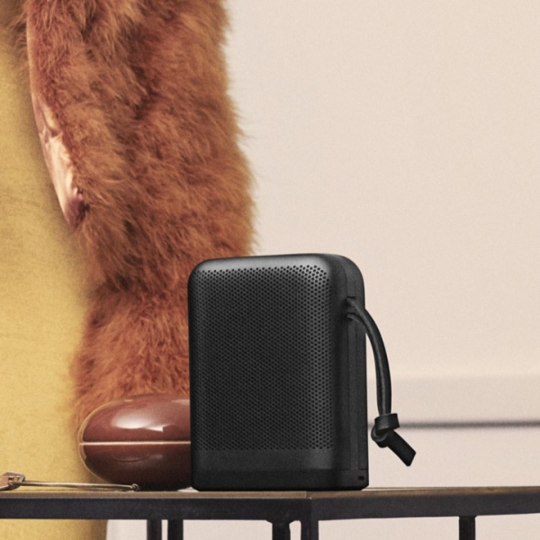bang and olufsen beoplay p6